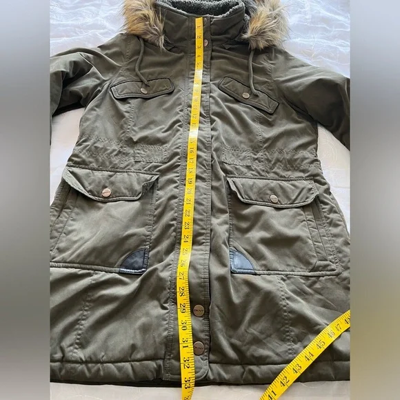 DKNY Women’s Large Hunter Green Faux Fur Lined Hood Button/Zip Coat - Picture 10 of 16